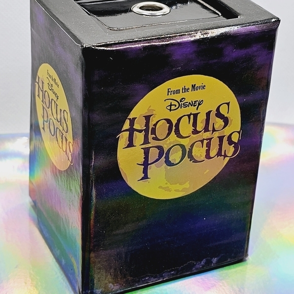 Hocus Pocus Disney Halloween Watch - Picture 6 of 6